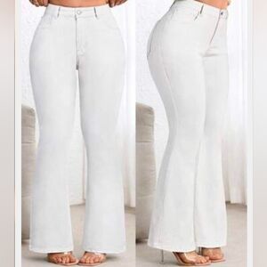 SO Women's Off-White Flare Jeans